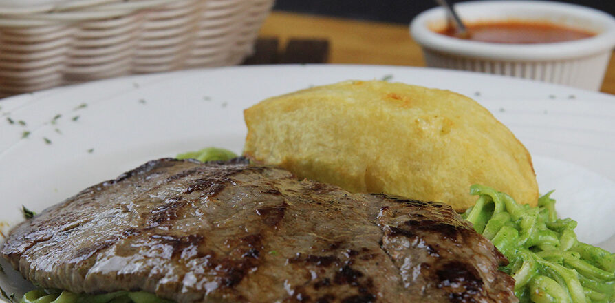 Con Bistec de Res